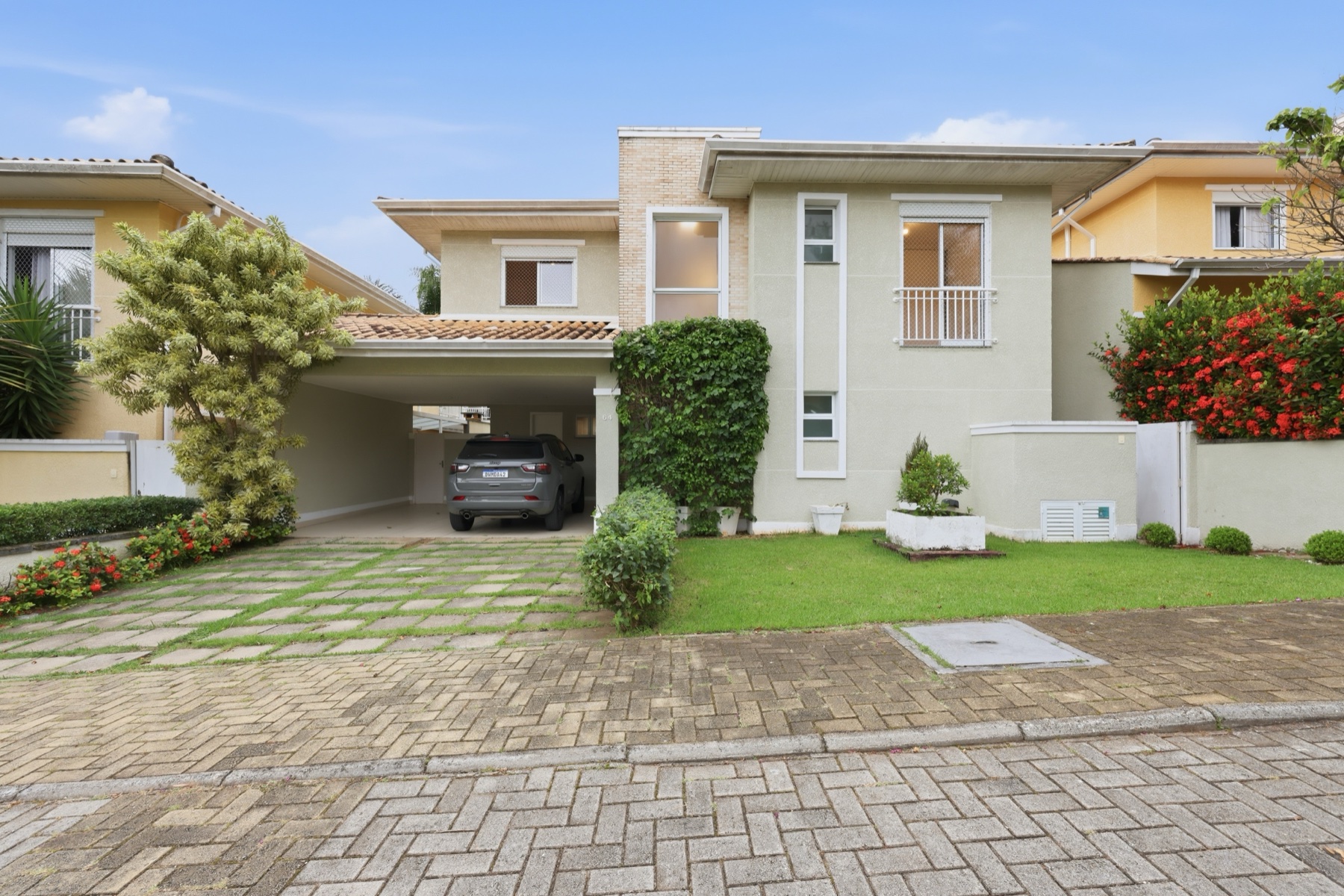 Casa em condomínio